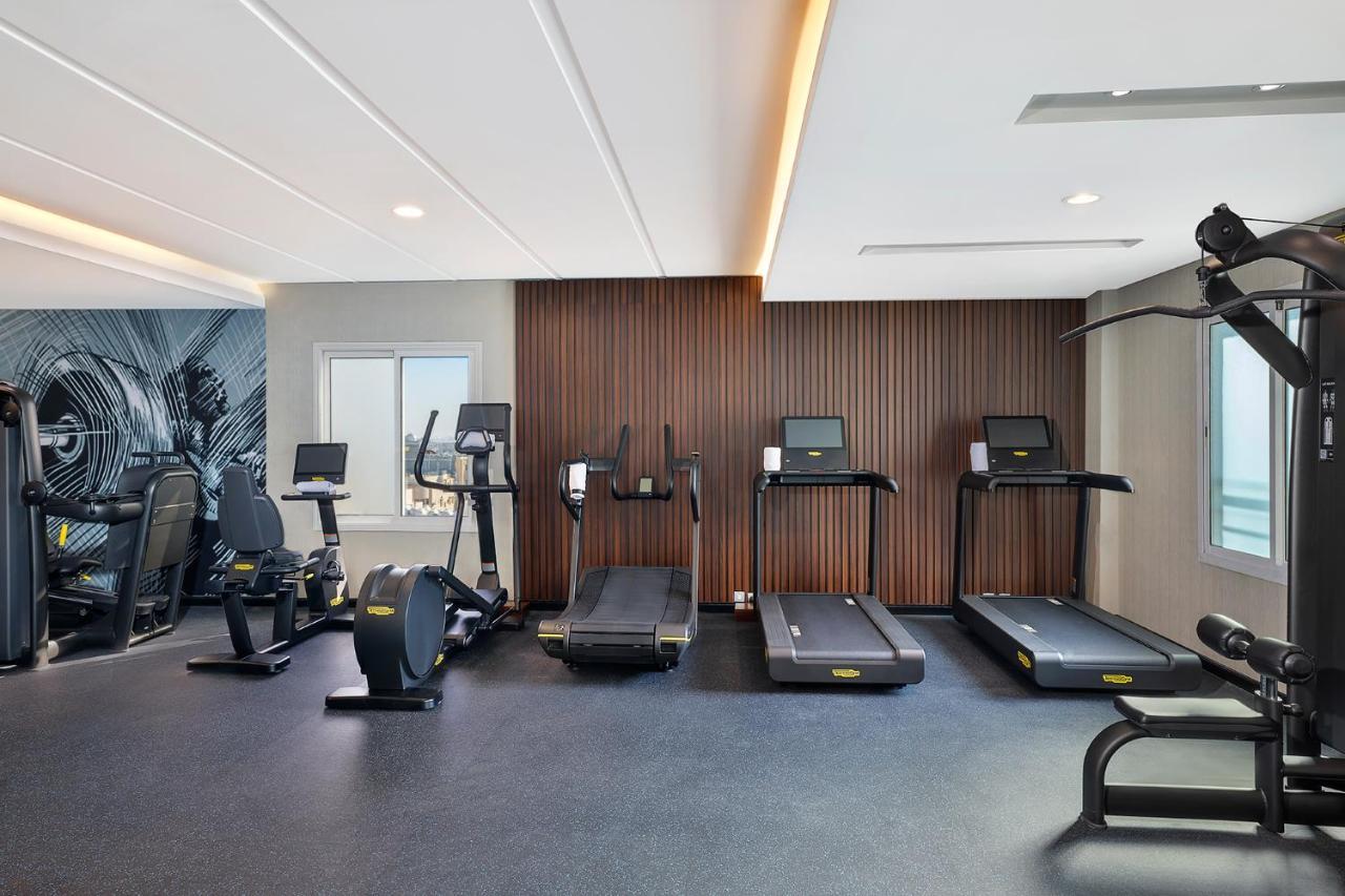 Hotel Voco Al Khobar By Ihg Zewnętrze zdjęcie The gym at the hotel