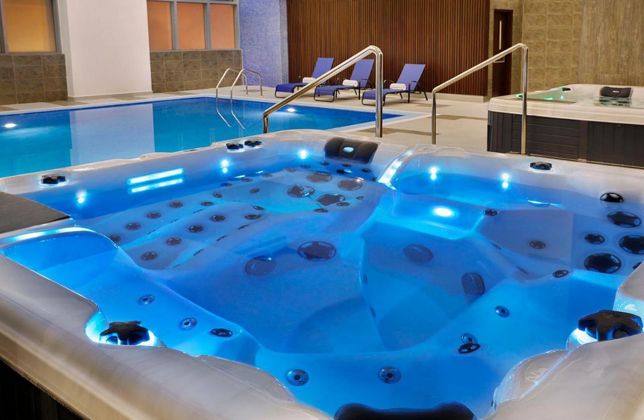 Hotel Voco Al Khobar By Ihg Zewnętrze zdjęcie A whirlpool